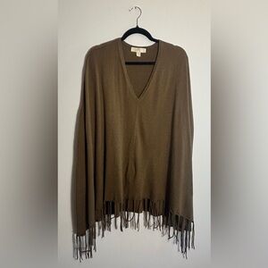 Michael Kors Poncho Sweater
Size Large/XL